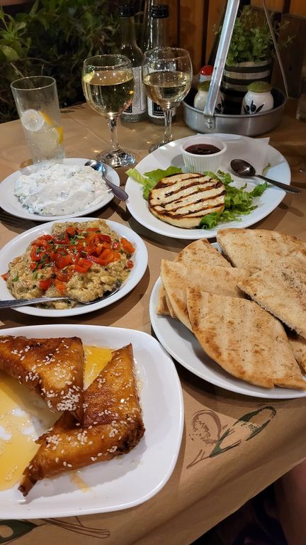 rhodes-taverne-sirtaki