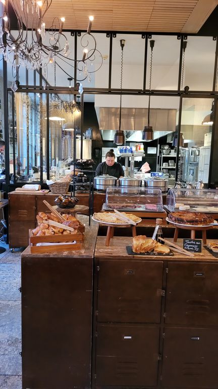 petit-dejeuner-hotel-zoologie-bordeaux
