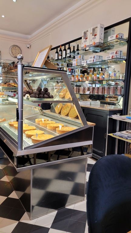 salon-the-st-jean-de-luz