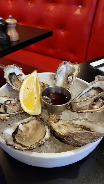 arcachon-brasserie-marquises-huitres