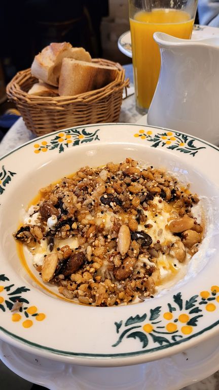 cafe-jeannette-paris-granola