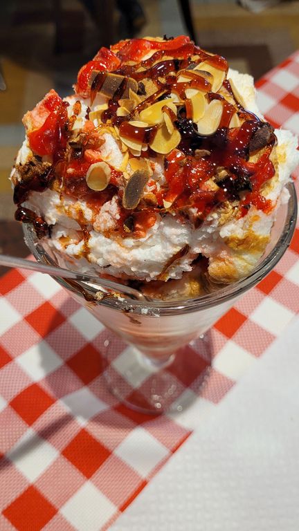 cafe-lobut-ile-flottante-pralines