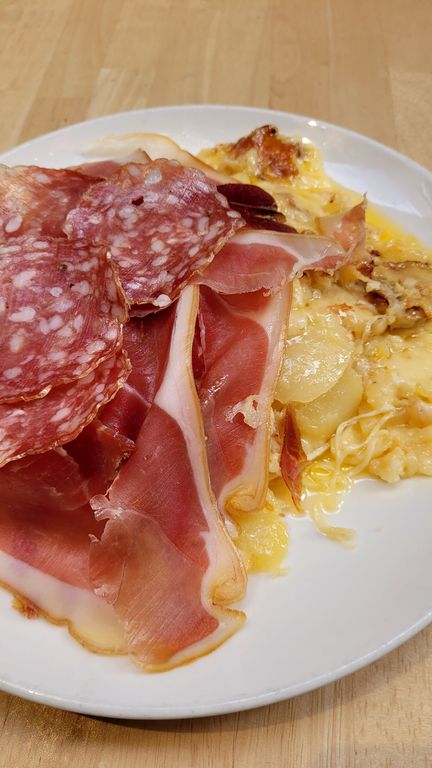 clermont-halles-brezet-truffade