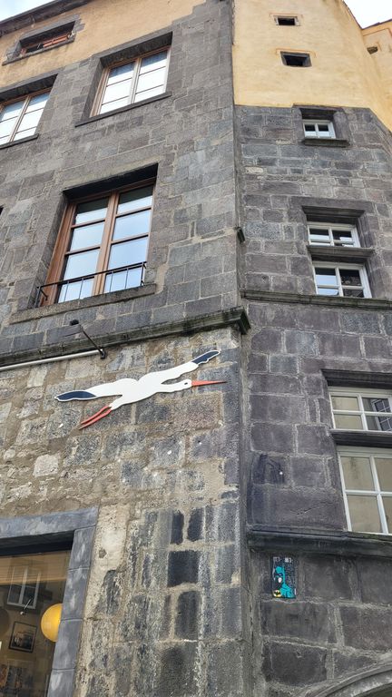 clermont-street-art-cigogne