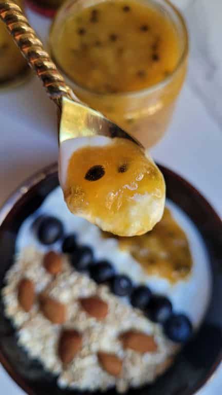 granola-bowl-banane-passion