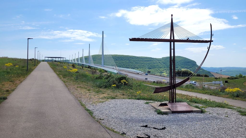 viaduc-millau-belvedere